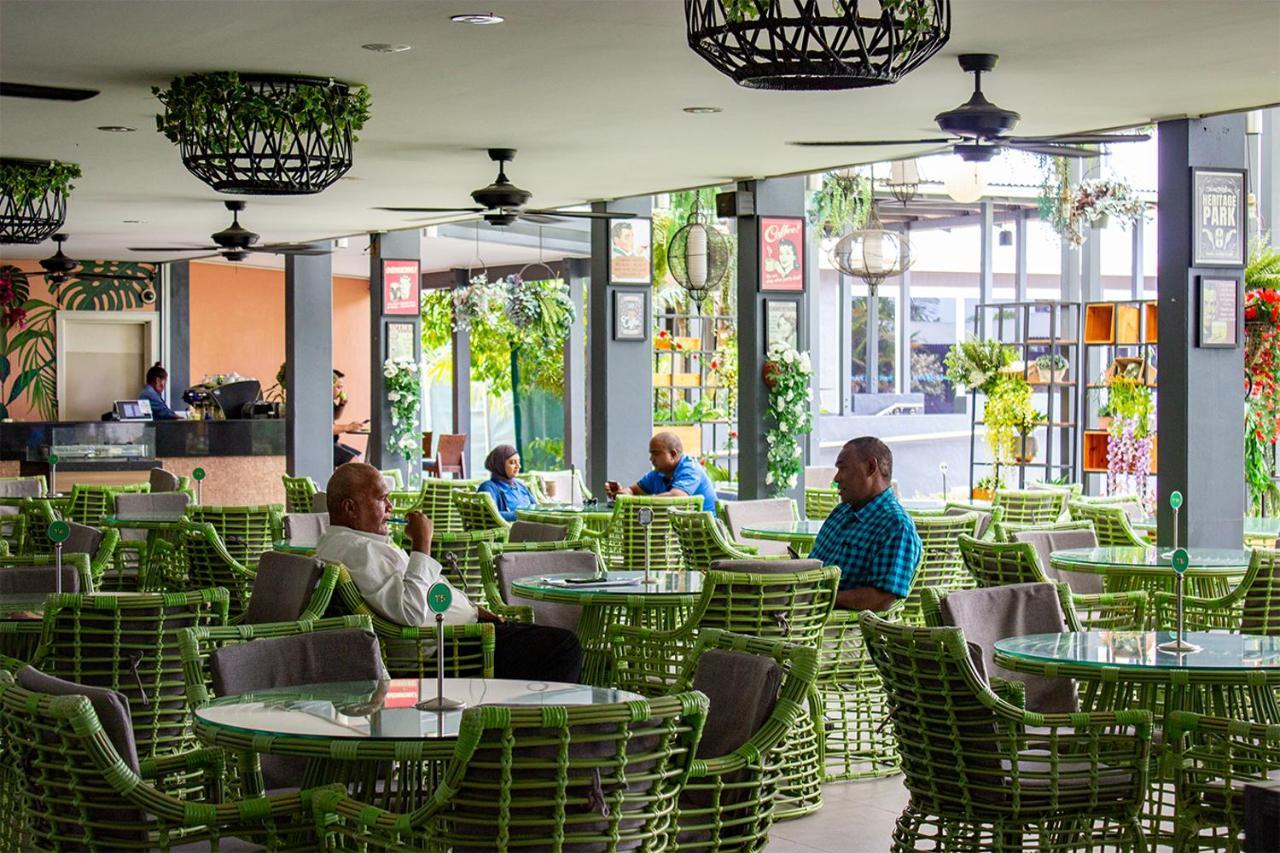Heritage Park Hotel Honiara Exterior photo