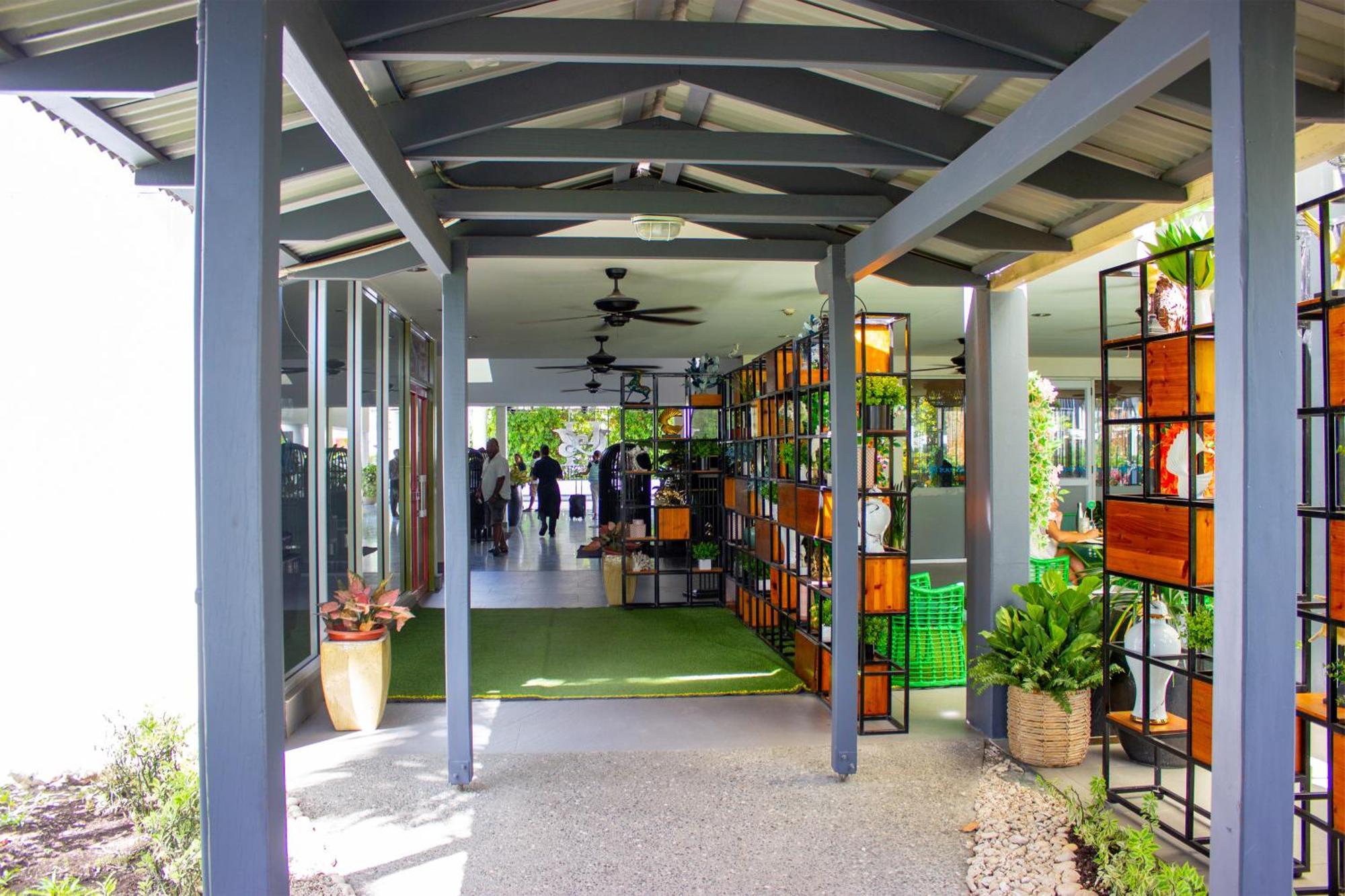 Heritage Park Hotel Honiara Exterior photo